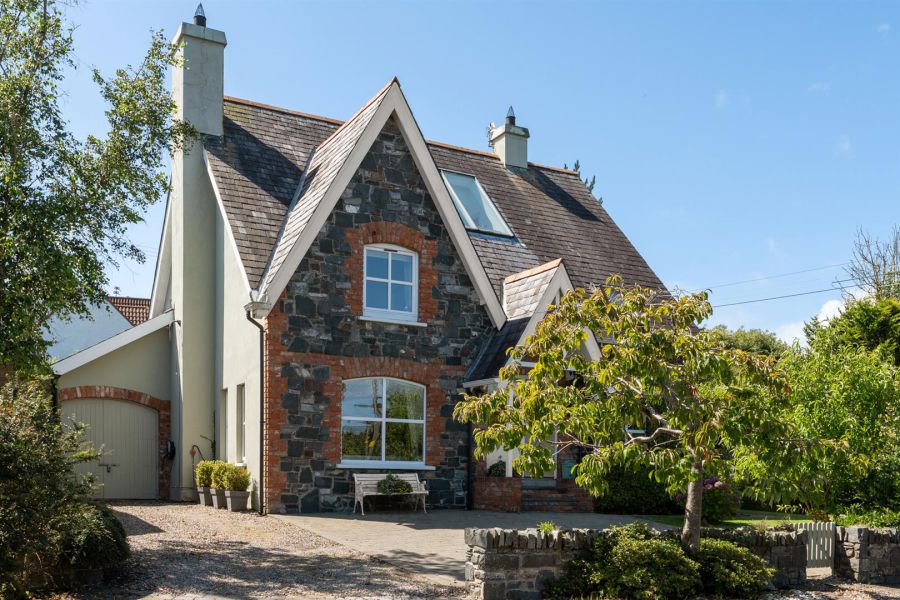 10 Stockbridge Road 10 Stockbridge Road