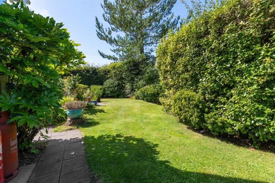 10 Stockbridge Road