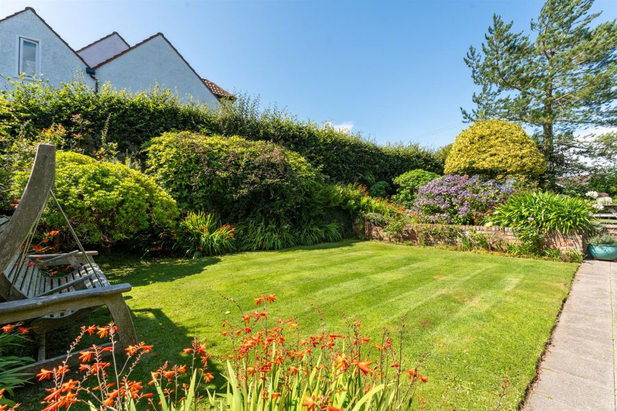 10 Stockbridge Road