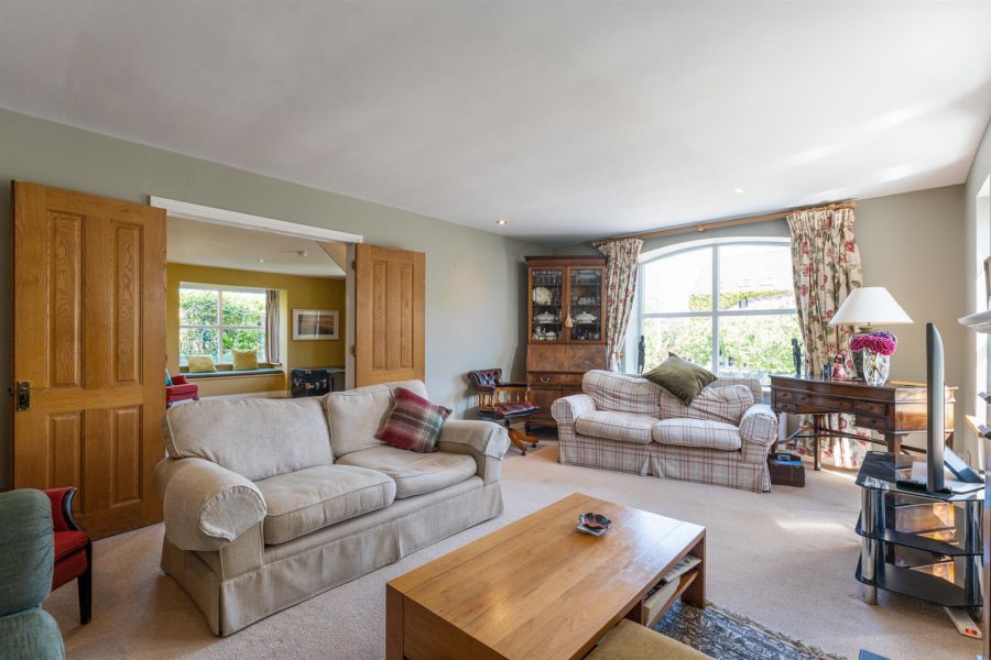10 Stockbridge Road