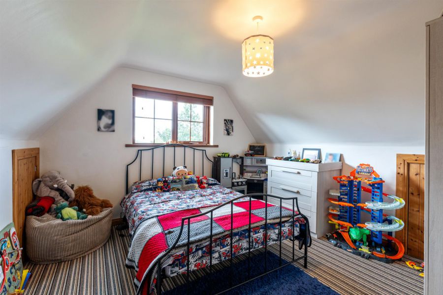 7 Tullykevin Road