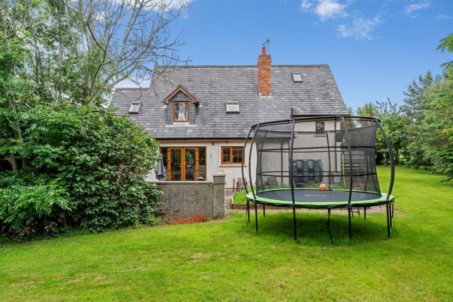 7 Tullykevin Road
