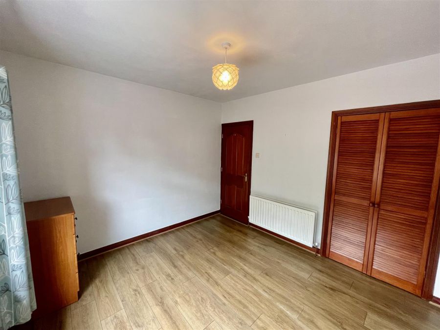 25 Cloughey Road