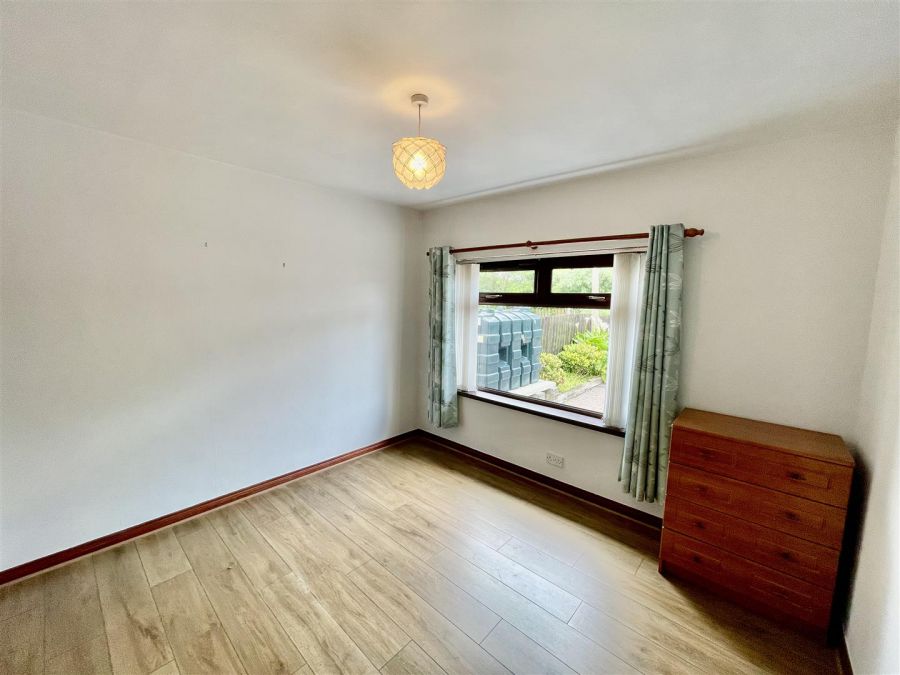 25 Cloughey Road