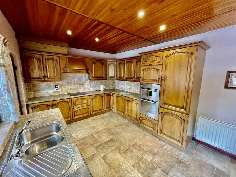 25 Cloughey Road