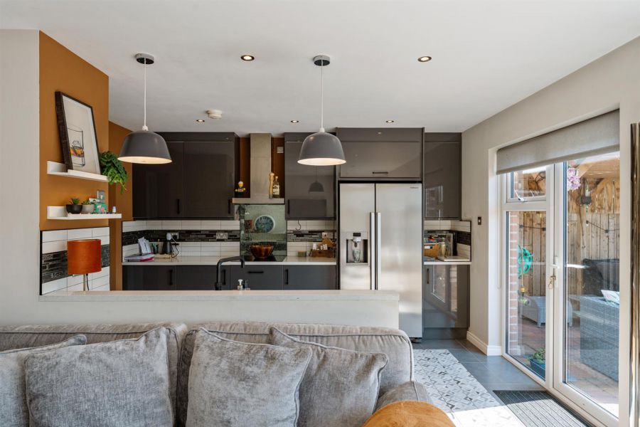 76a Warren Road