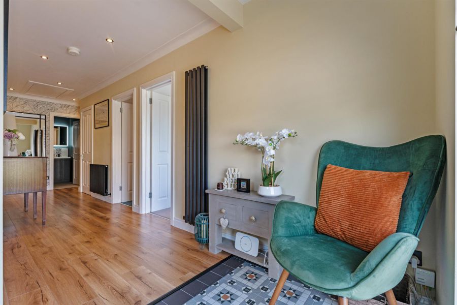76a Warren Road