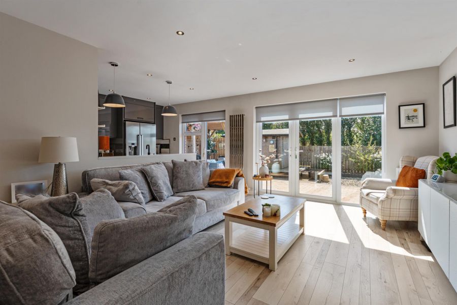 76a Warren Road