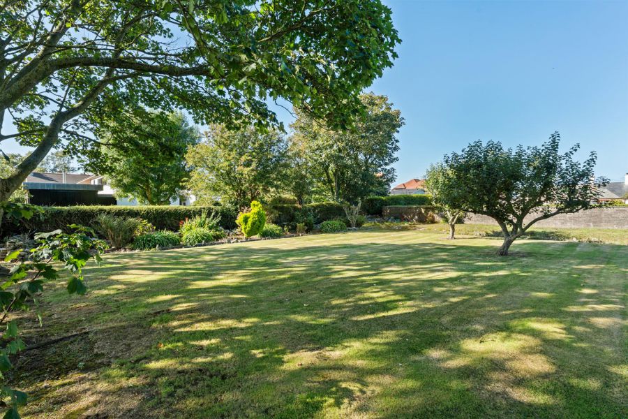 118 Warren Road