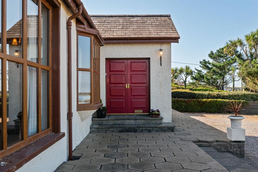 118 Warren Road