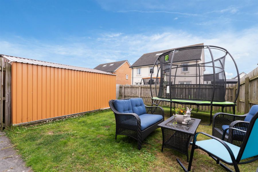 8 Rocklyn Drive