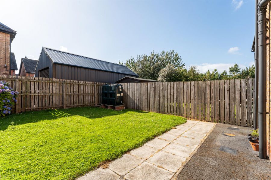 19 Cornmill Way