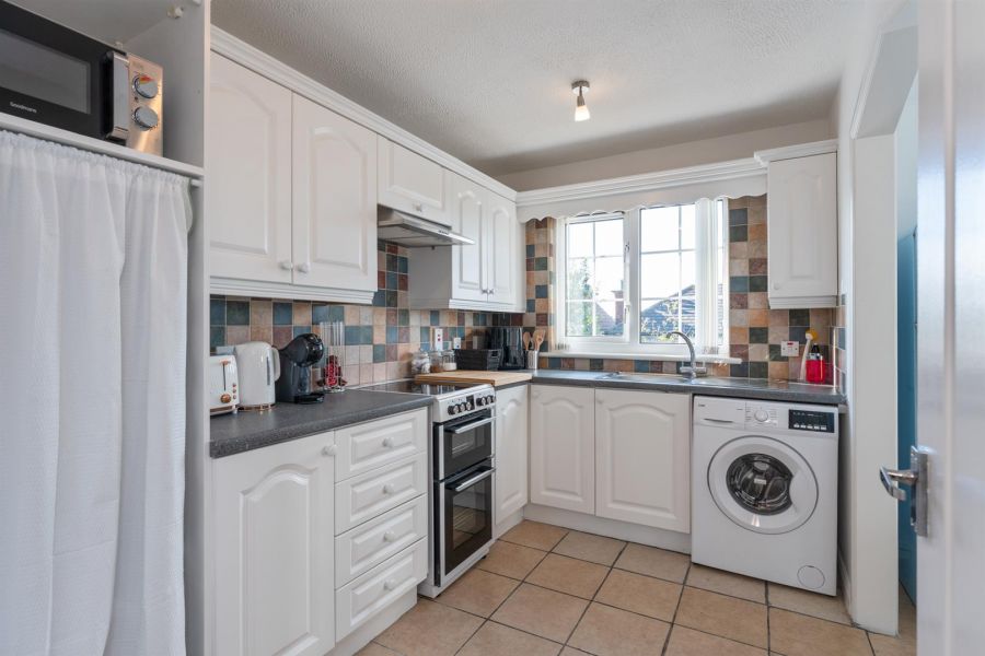 7 Andrews Shorefield