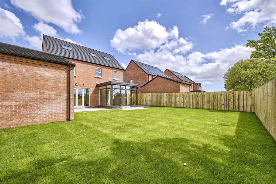 Aspen, Site 200 High Trees (Including Sunroom)