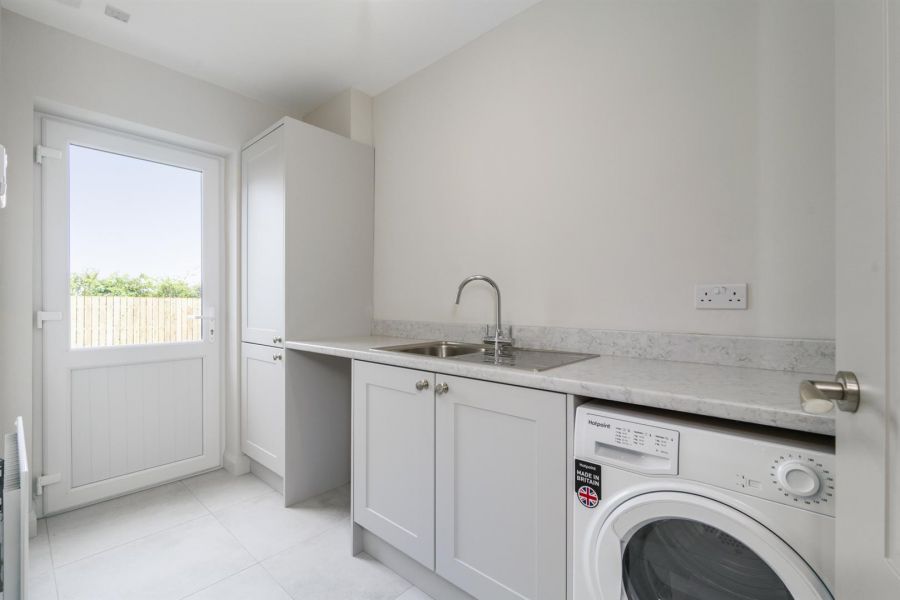 Pine, Site 199 High Trees (Including Sunroom)