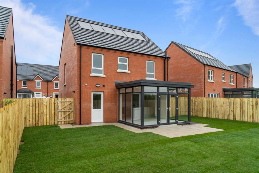 Pine, Site 199 High Trees (Including Sunroom)