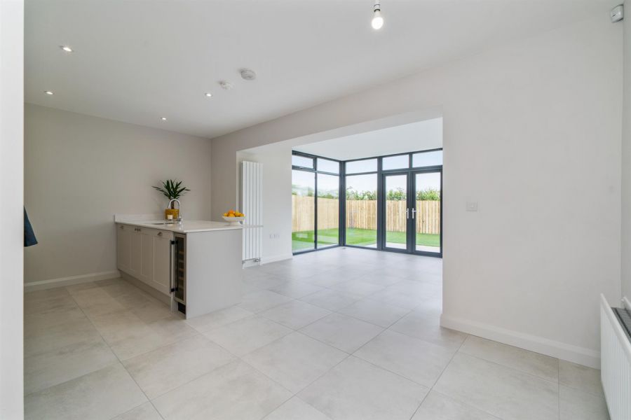 Pine, Site 199 High Trees (Including Sunroom)