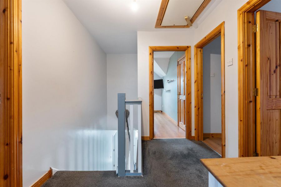 4 Castle Meadow Road