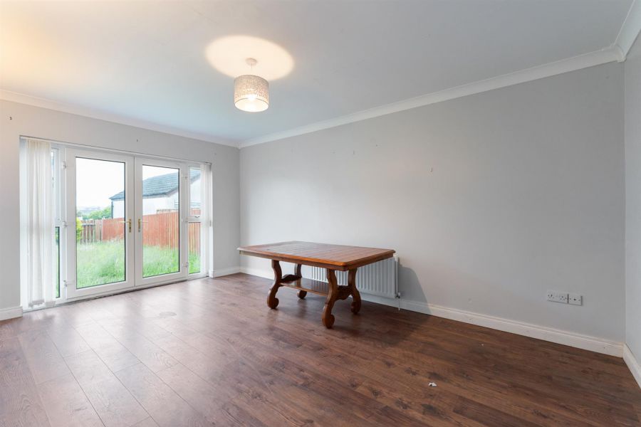 4 Castle Meadow Road