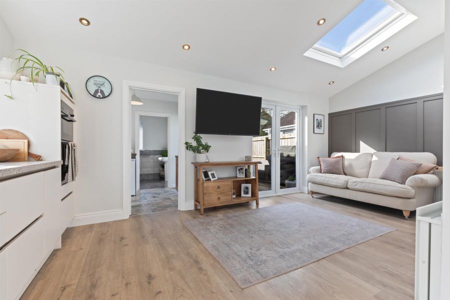 13 Gloucester Avenue