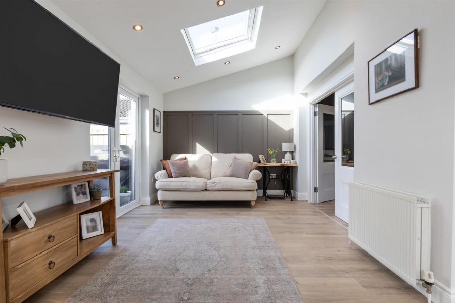 13 Gloucester Avenue