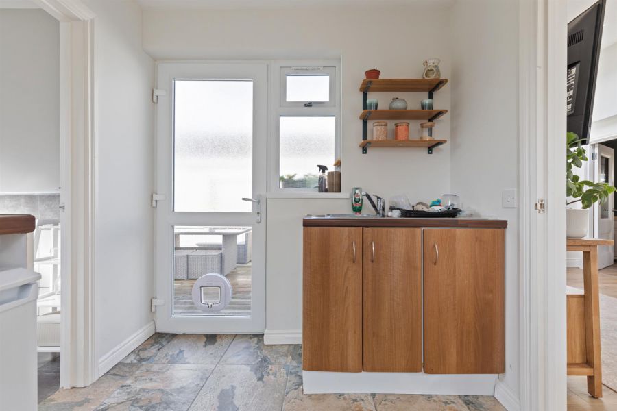 13 Gloucester Avenue