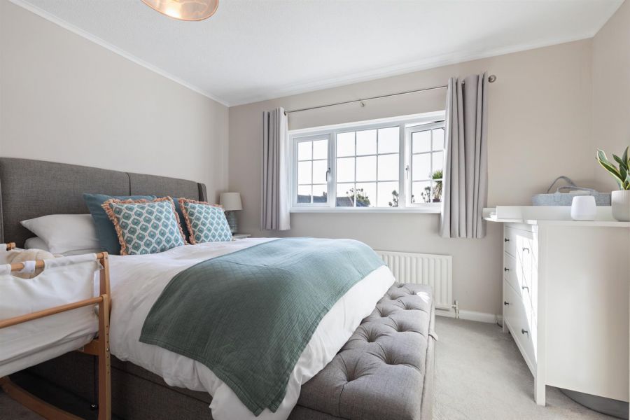 13 Gloucester Avenue