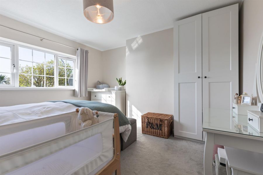 13 Gloucester Avenue