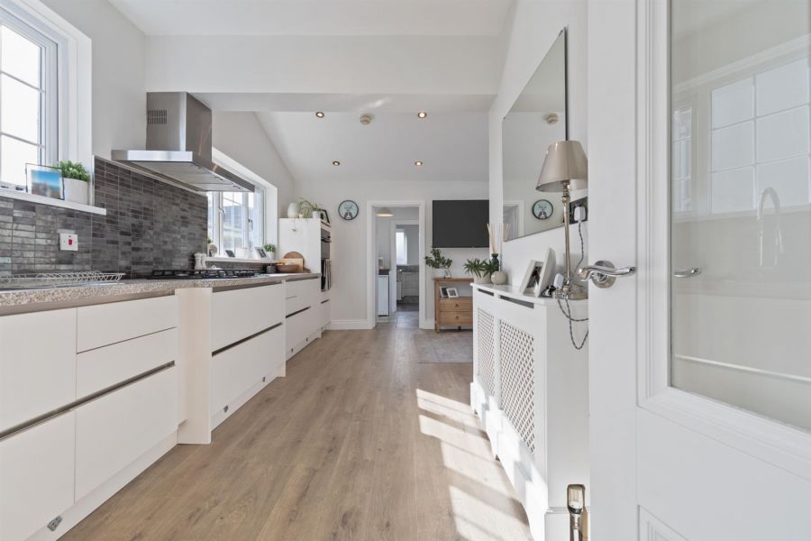 13 Gloucester Avenue