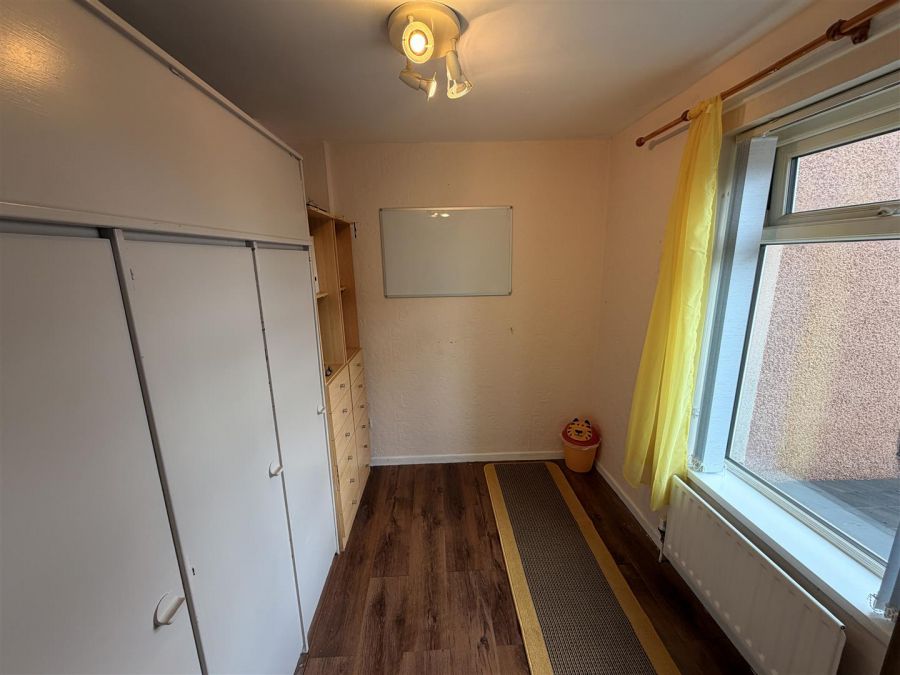 14 Barnagh Park