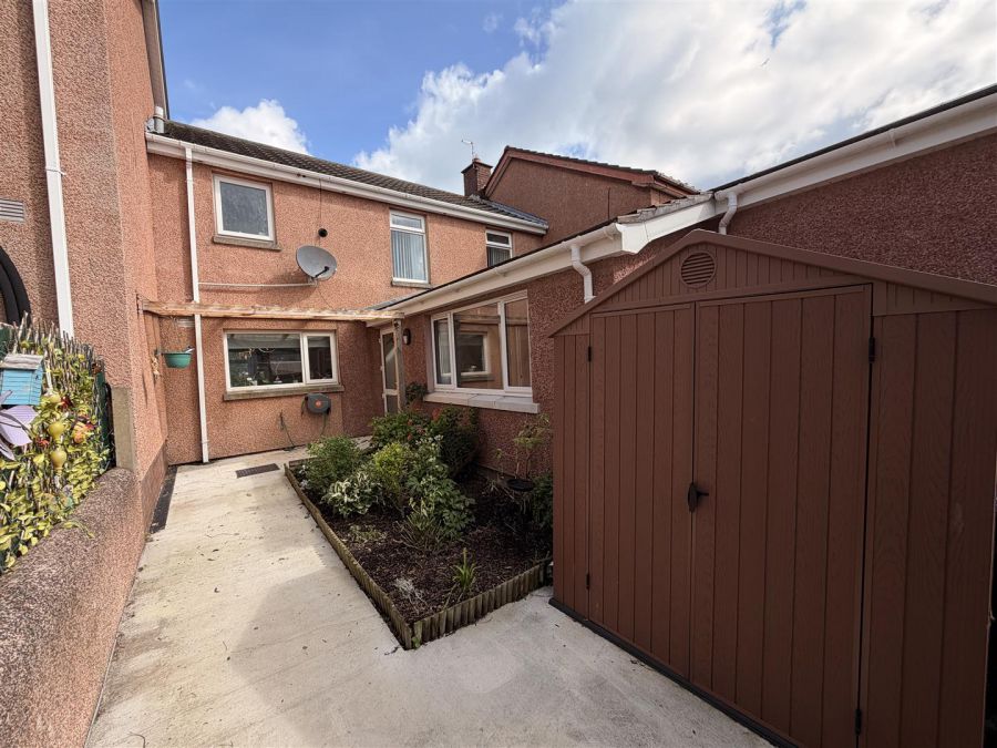 14 Barnagh Park