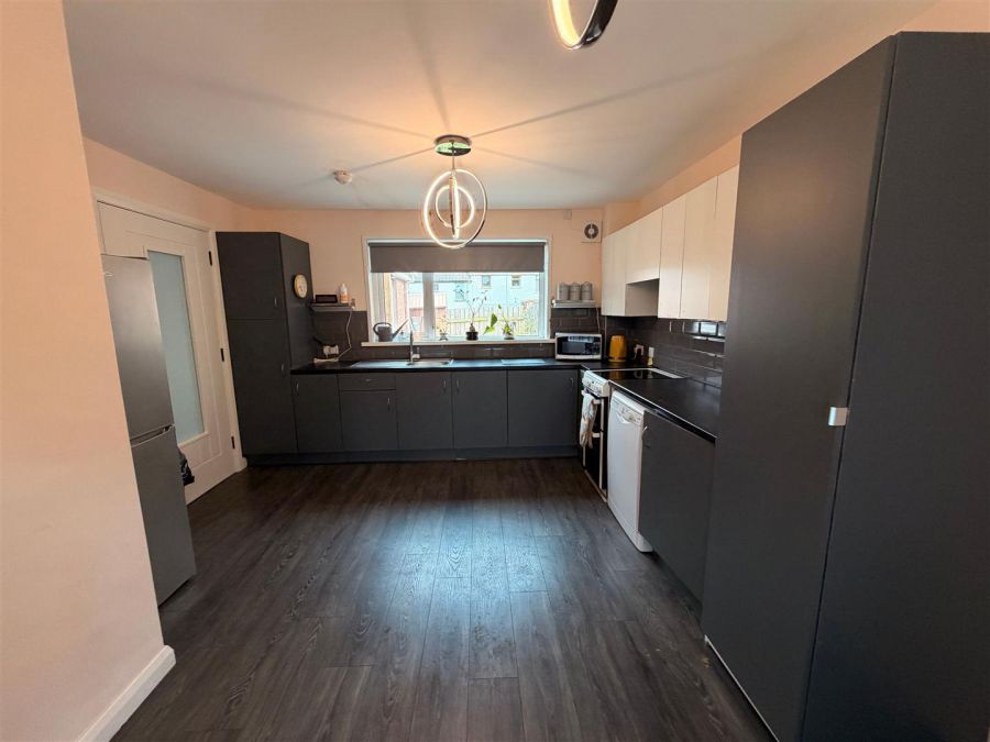 14 Barnagh Park