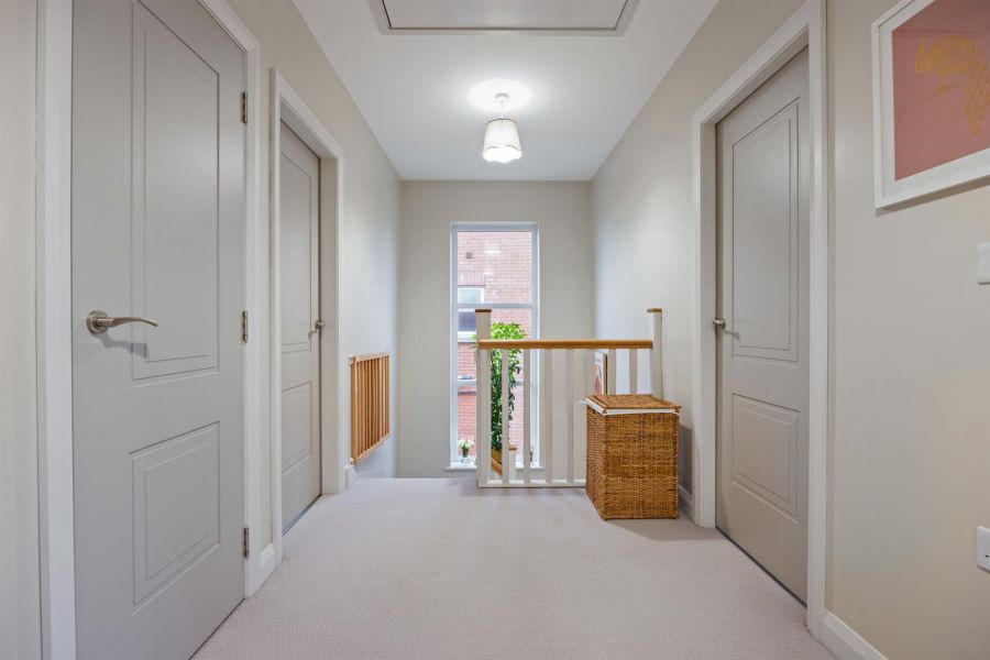 19 High Trees Crescent