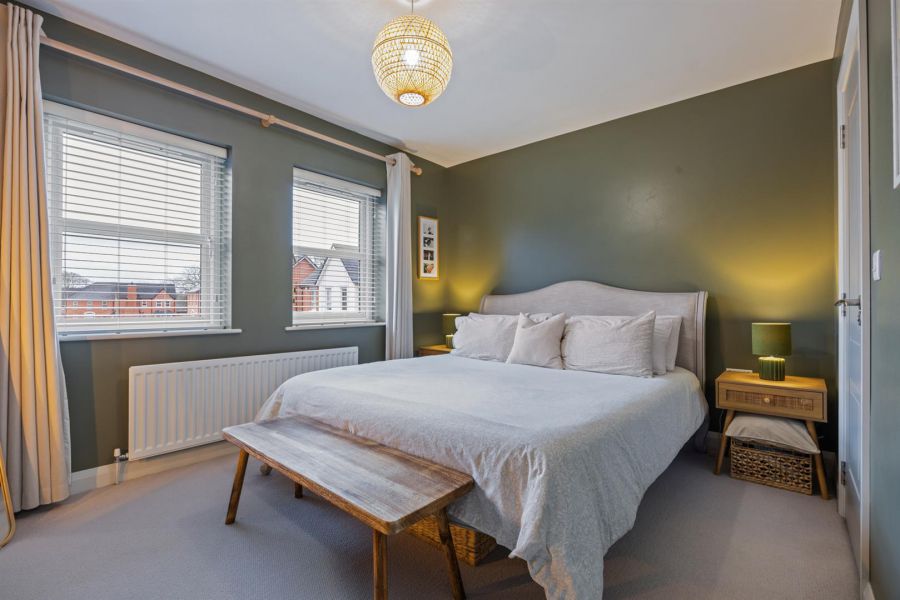 19 High Trees Crescent