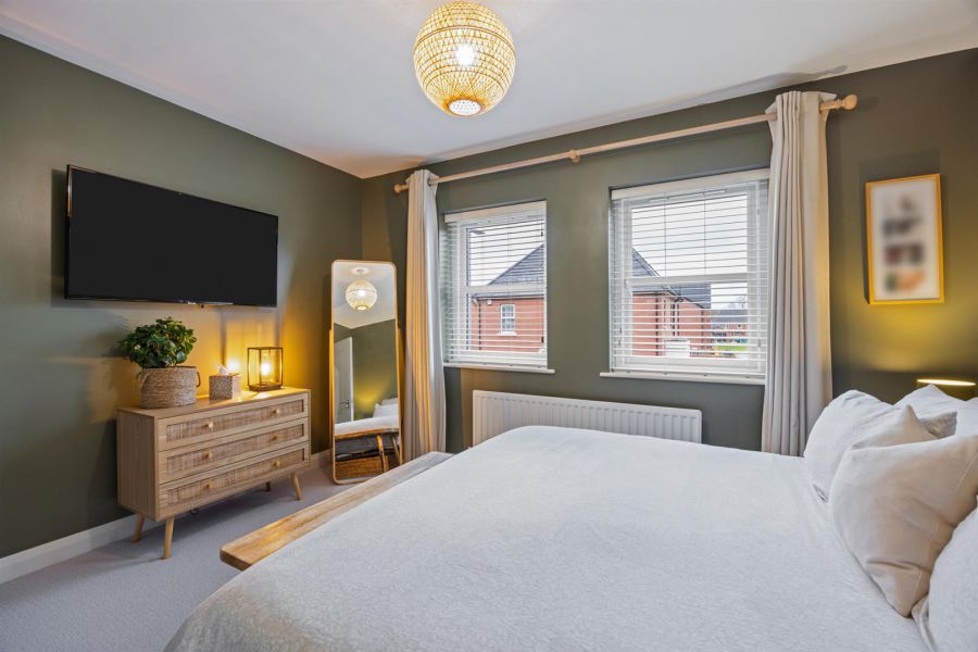 19 High Trees Crescent