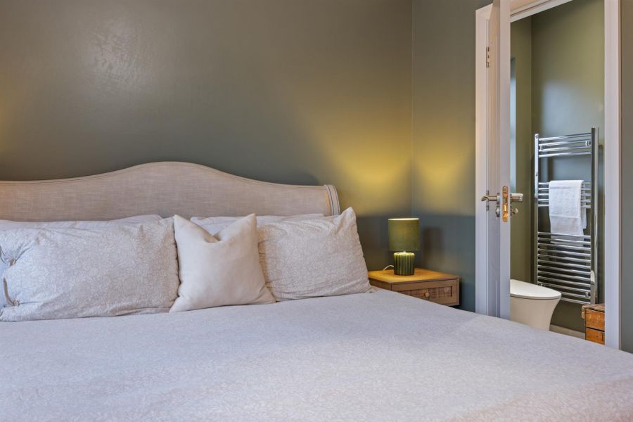 19 High Trees Crescent