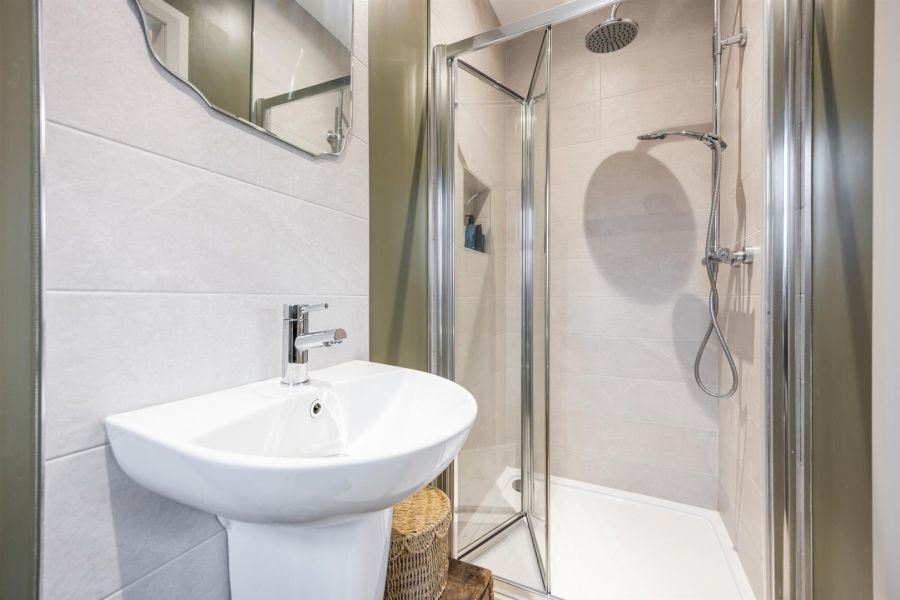 19 High Trees Crescent