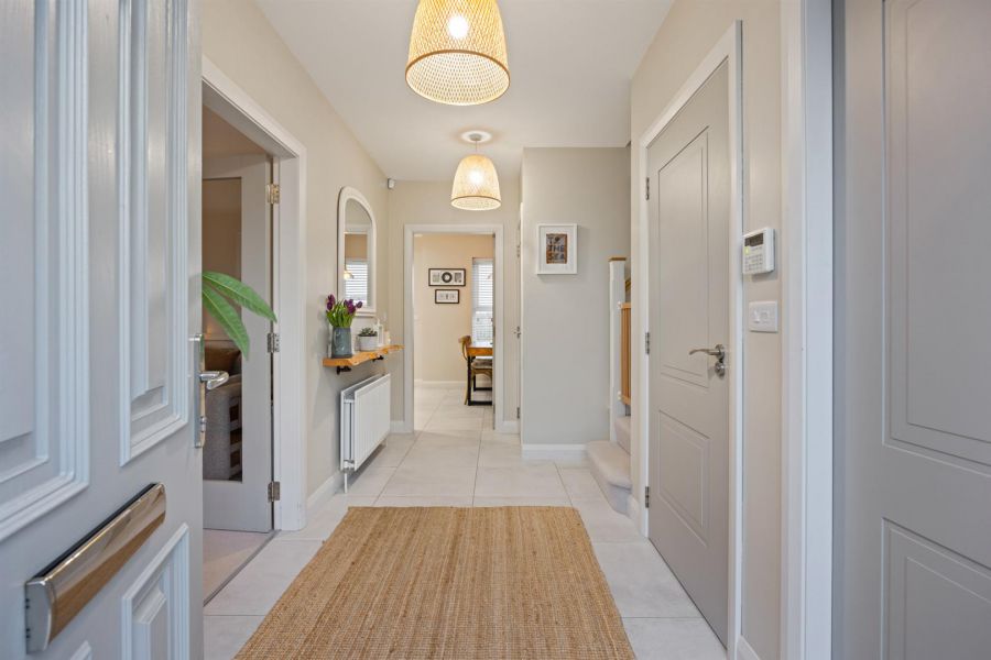 19 High Trees Crescent