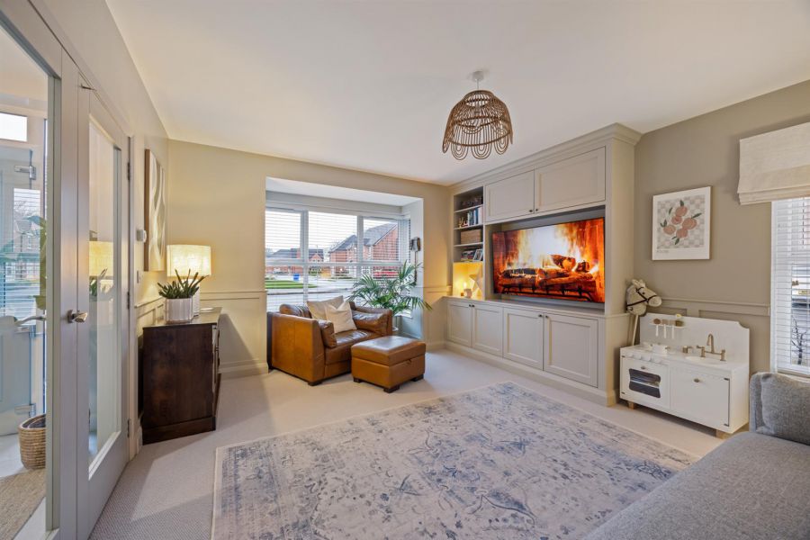 19 High Trees Crescent