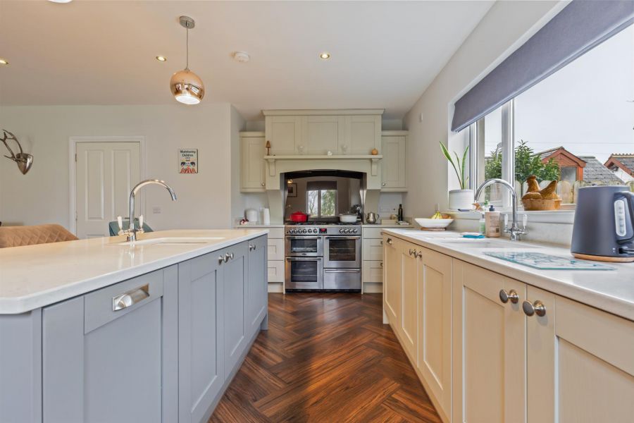 142A Mountstewart Road