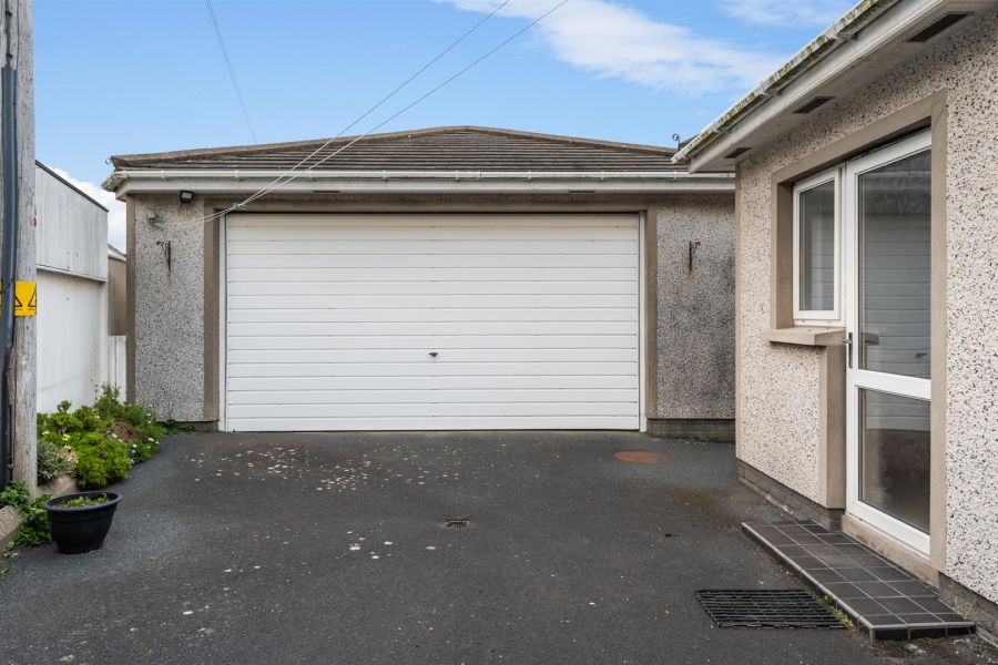 25 Donaghadee Road
