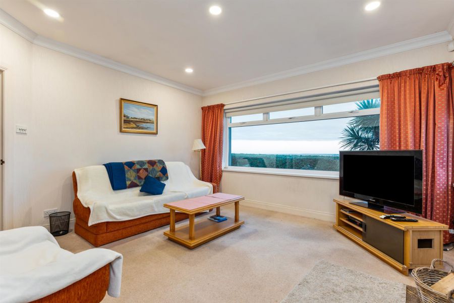 25 Donaghadee Road
