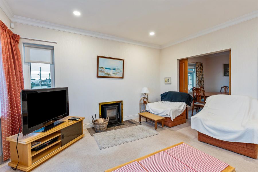 25 Donaghadee Road