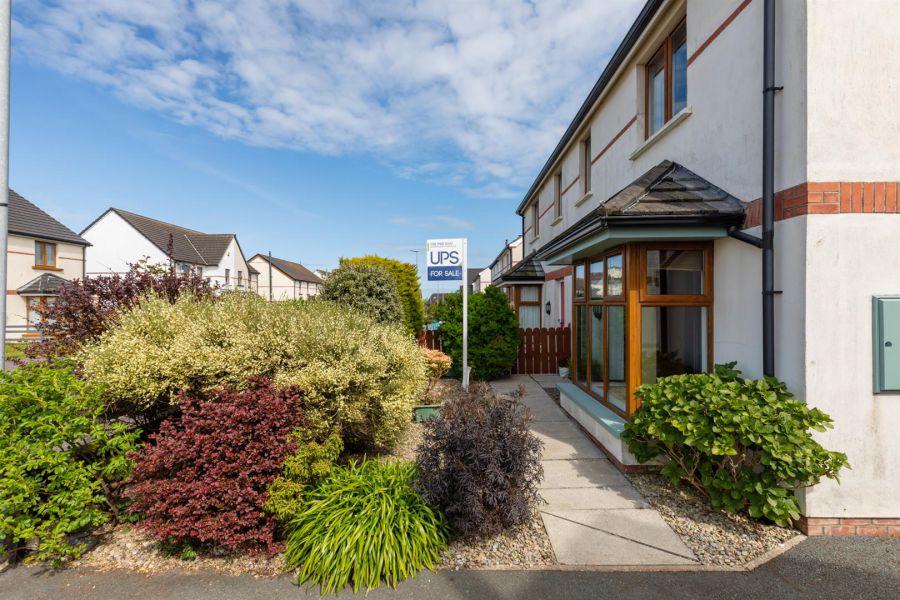 38 Longfield Way