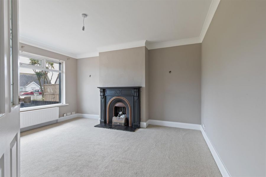 102 Moss Road