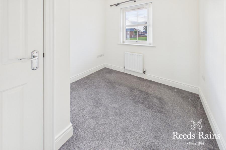 19 Helens Wood Green