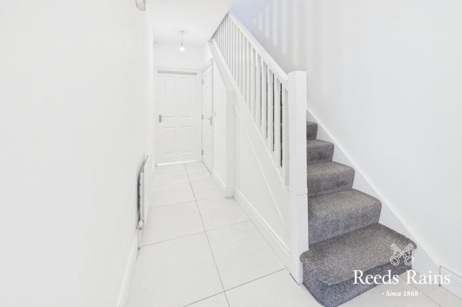 19 Helens Wood Green