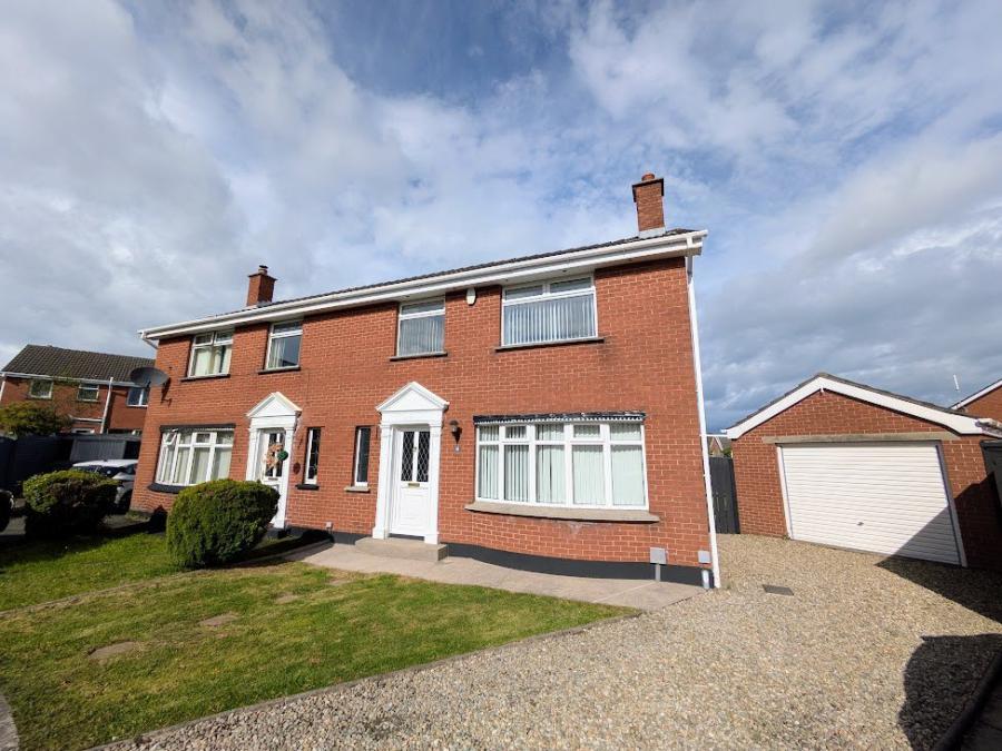 10 Cloverhill Drive,Bangor, County Down, BT19 6XT