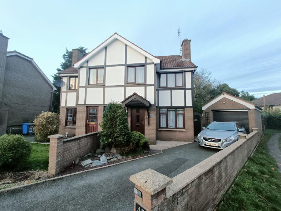 47 Manor Avenue