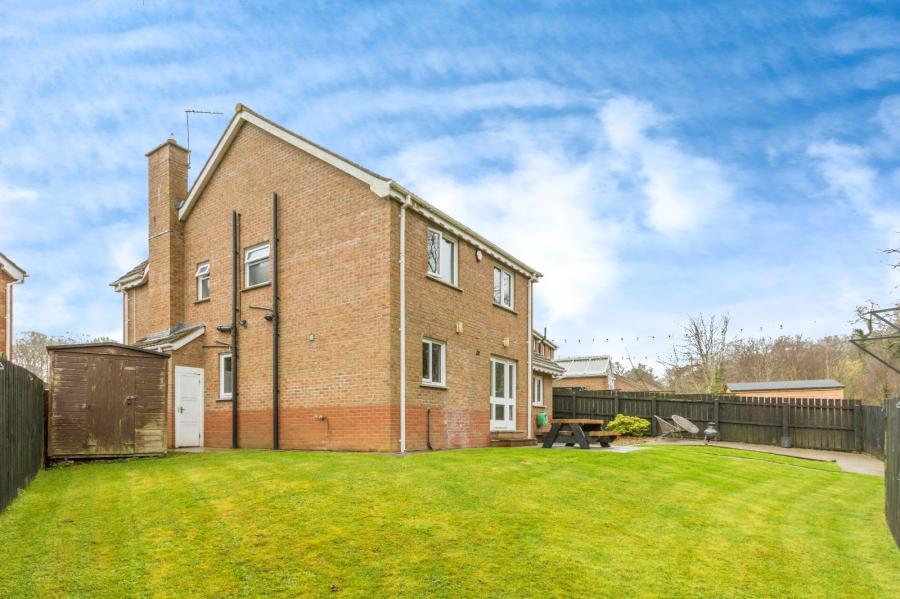 56 Lord Warden's Hollow